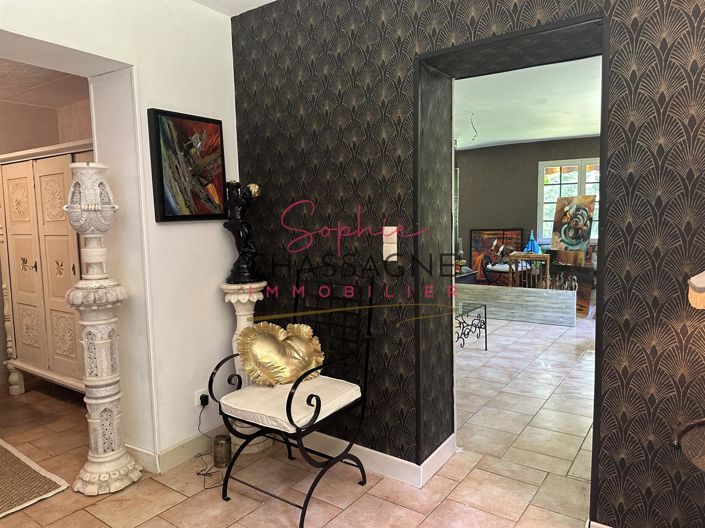 Image No.11-5 Bed House for sale