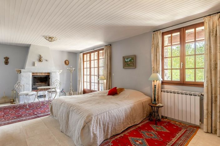 Image No.9-4 Bed House for sale