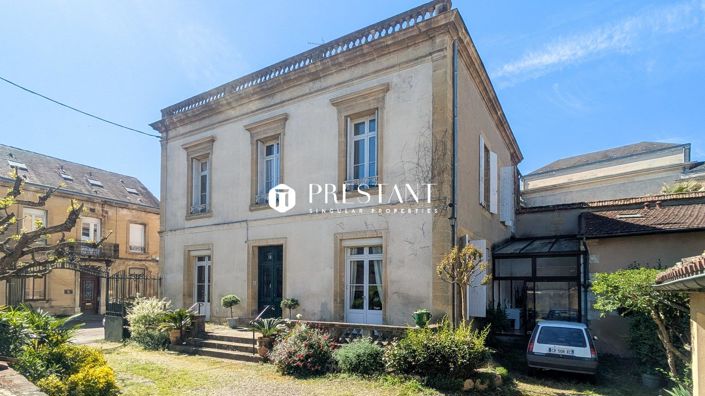 Image No.1-6 Bed Property for sale