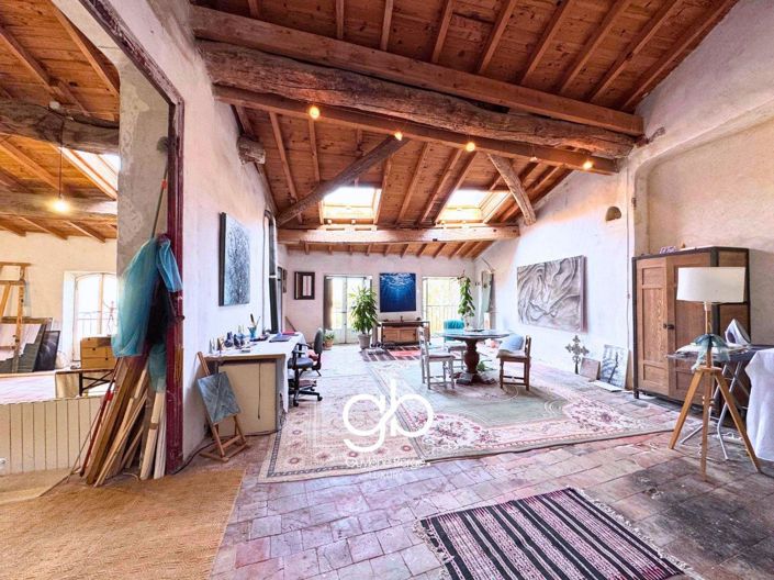Image No.1-5 Bed House for sale