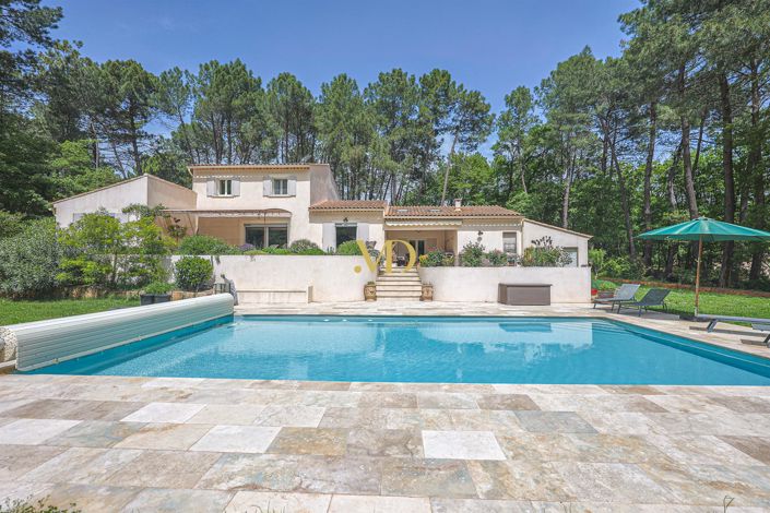 Image No.1-4 Bed House for sale