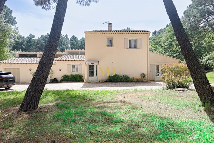 Image No.9-4 Bed House for sale