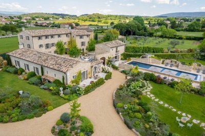 8 Bed House for sale