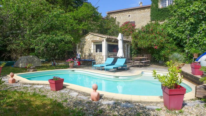 Image No.2-5 Bed House for sale