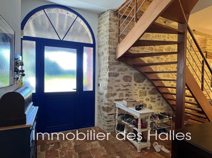 Image No.7-5 Bed House for sale