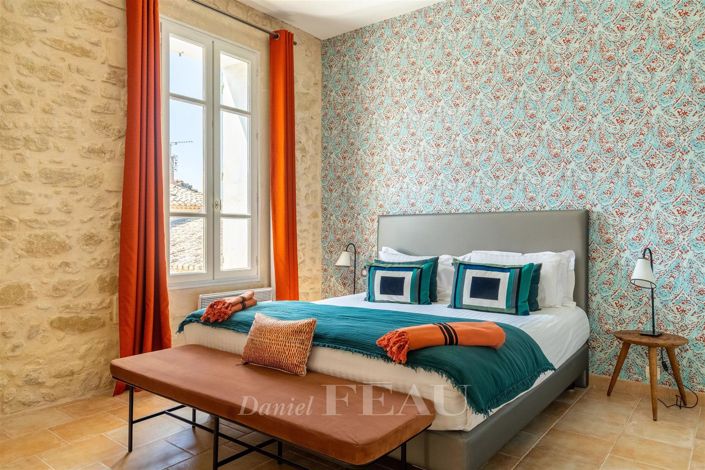 Image No.12-13 Bed House for sale