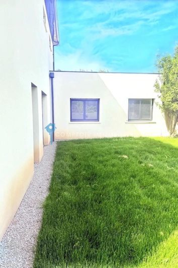 Image No.3-4 Bed House for sale