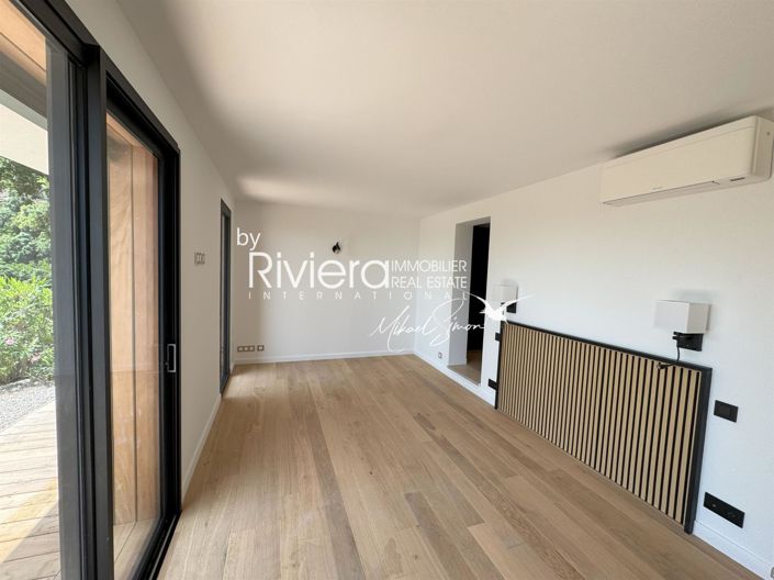 Image No.13-5 Bed House for sale