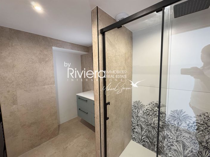 Image No.17-5 Bed House for sale