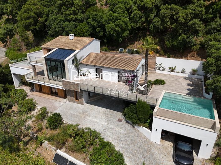 Image No.3-5 Bed House for sale