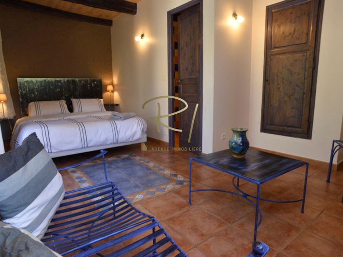 Image No.11-7 Bed House for sale