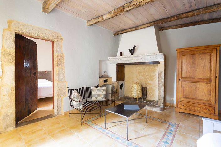 Image No.11-7 Bed House for sale