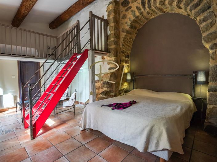 Image No.13-7 Bed House for sale