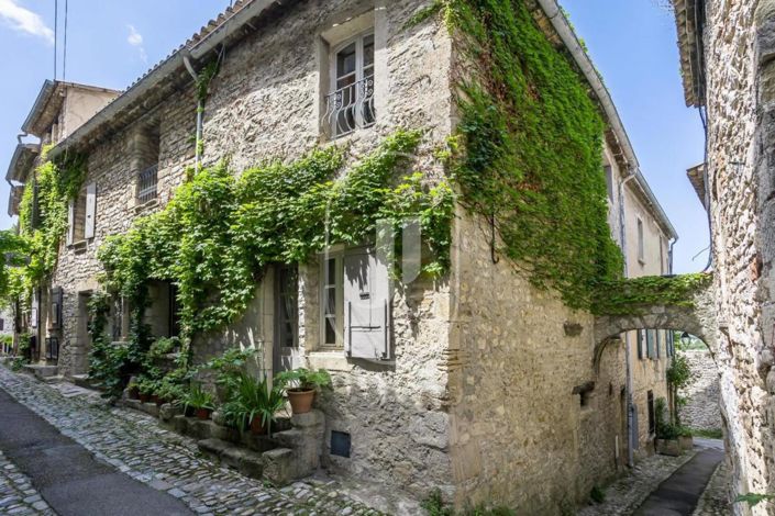 Image No.1-4 Bed House for sale