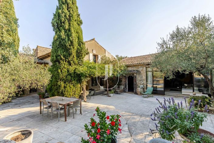 Image No.1-5 Bed House for sale