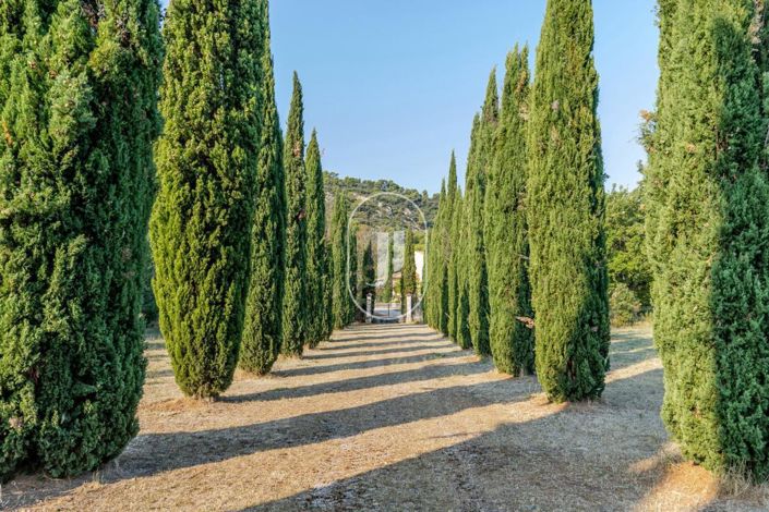 Image No.15-5 Bed House for sale