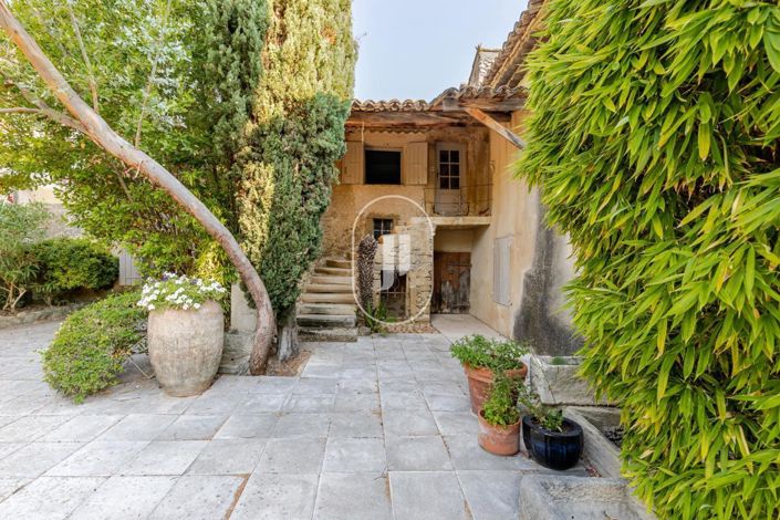 Image No.18-5 Bed House for sale