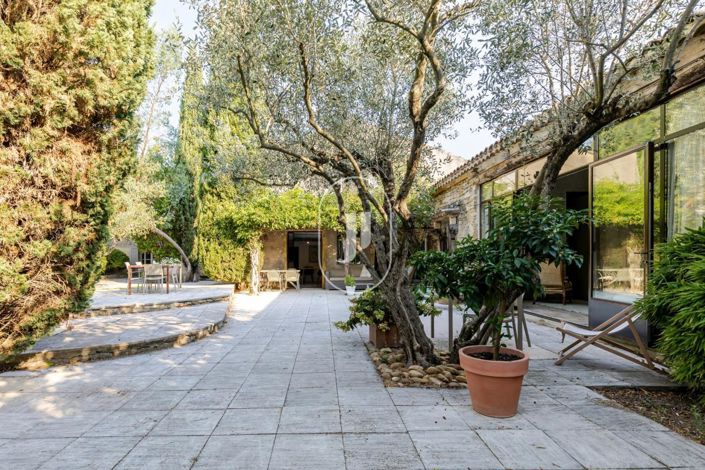 Image No.23-5 Bed House for sale