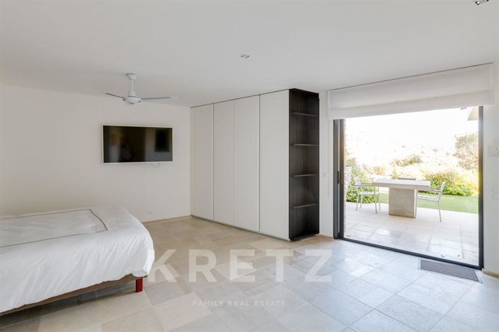 Image No.15-7 Bed House for sale