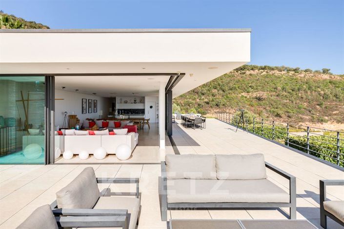 Image No.6-7 Bed House for sale