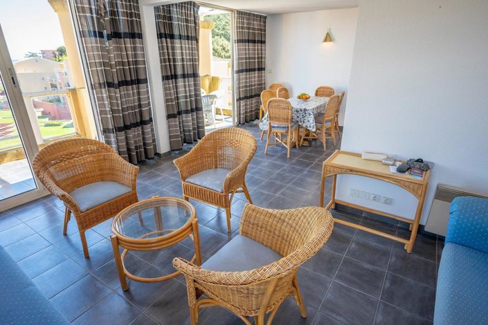 Image No.16-2 Bed Apartment for sale