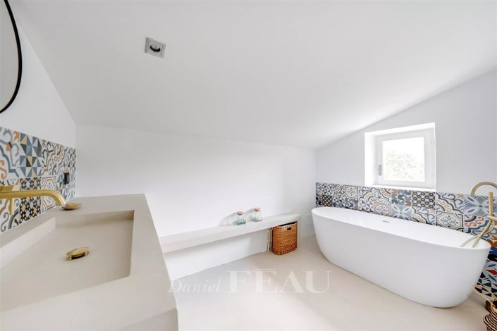 Image No.14-3 Bed House for sale