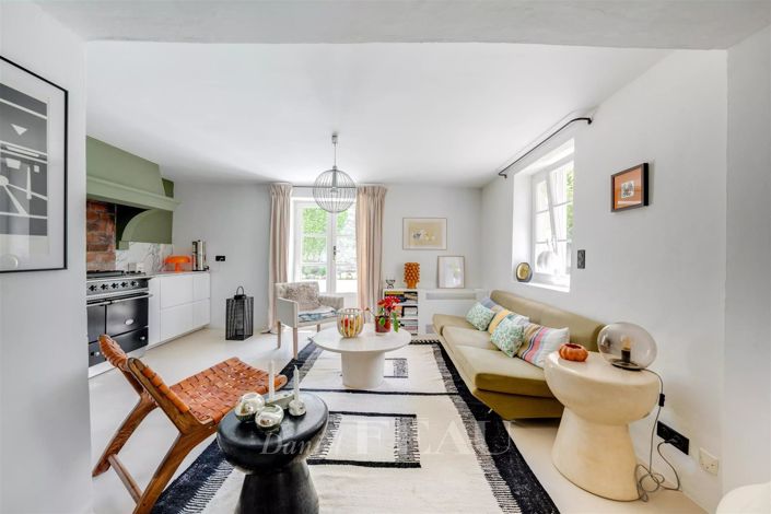 Image No.3-3 Bed House for sale