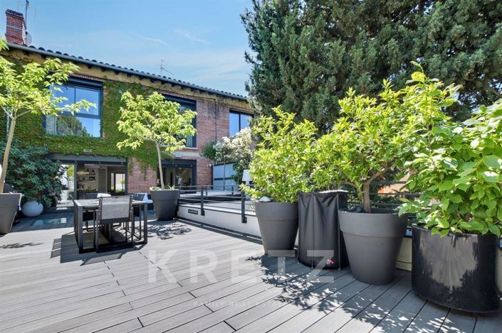 Image No.1-5 Bed House for sale