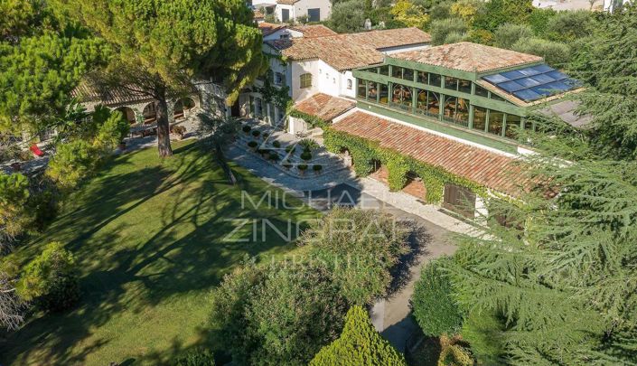 Image No.1-13 Bed House for sale