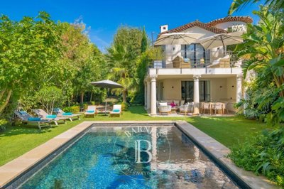 6 Bed House for sale