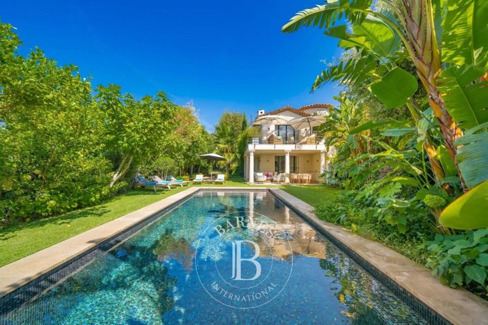 Image No.18-6 Bed House for sale