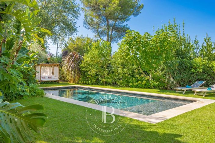 Image No.23-6 Bed House for sale