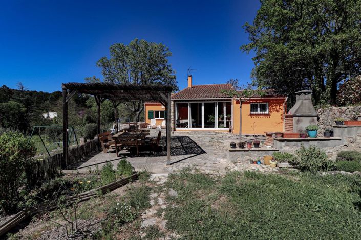 Image No.1-2 Bed House for sale