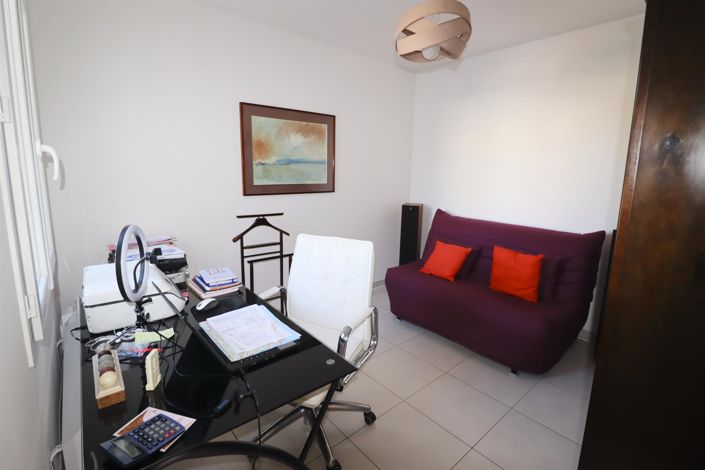 Image No.16-3 Bed House for sale