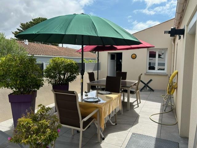 Image No.8-3 Bed House for sale