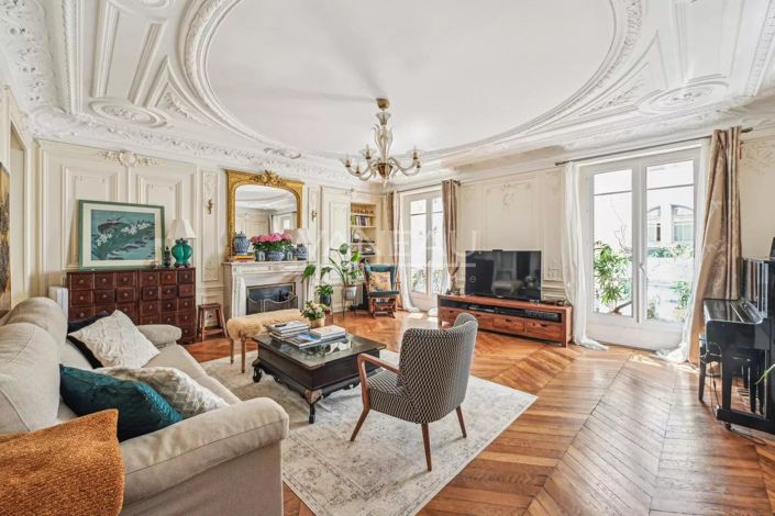 Image No.1-3 Bed Apartment for sale