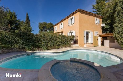 1 - Mouriès, House