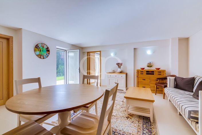 Image No.16-4 Bed House for sale