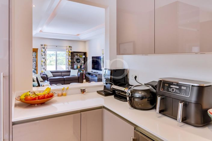 Image No.21-4 Bed House for sale