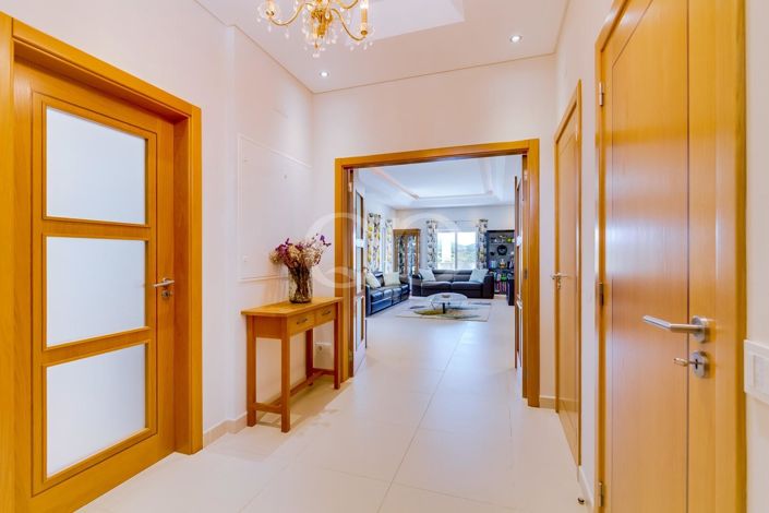 Image No.22-4 Bed House for sale