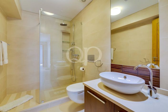 Image No.38-4 Bed House for sale