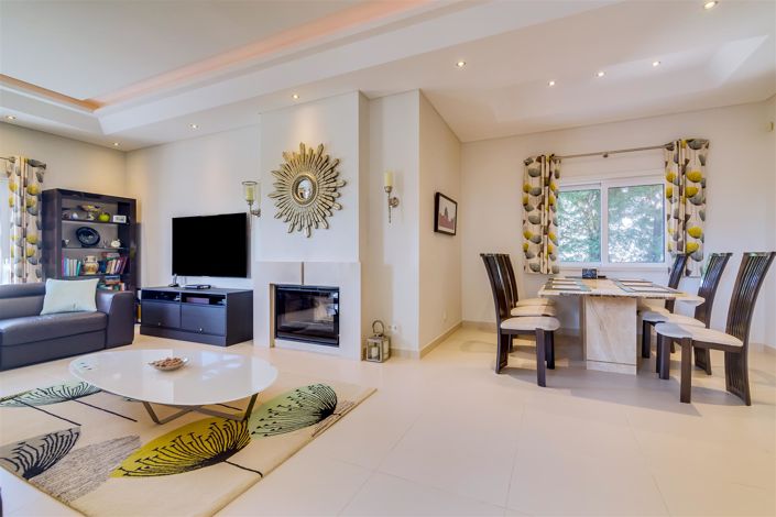 Image No.50-4 Bed House for sale