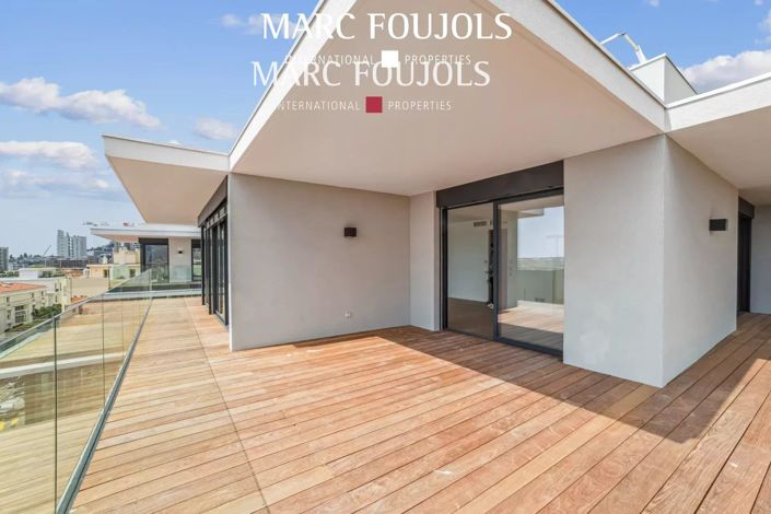 Image No.1-4 Bed Apartment for sale