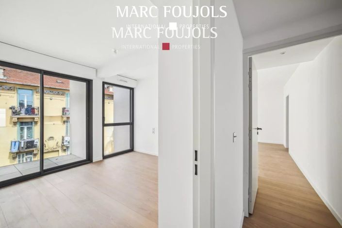 Image No.15-4 Bed Apartment for sale