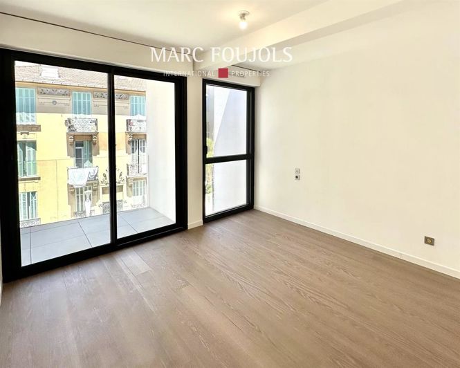 Image No.21-4 Bed Apartment for sale