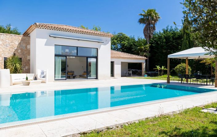 Image No.1-6 Bed House for sale