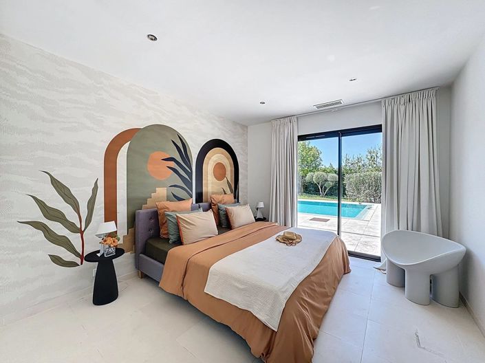 Image No.10-6 Bed House for sale