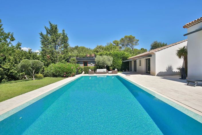 Image No.4-6 Bed House for sale