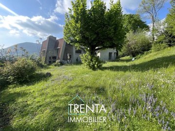 1 - Voiron, House