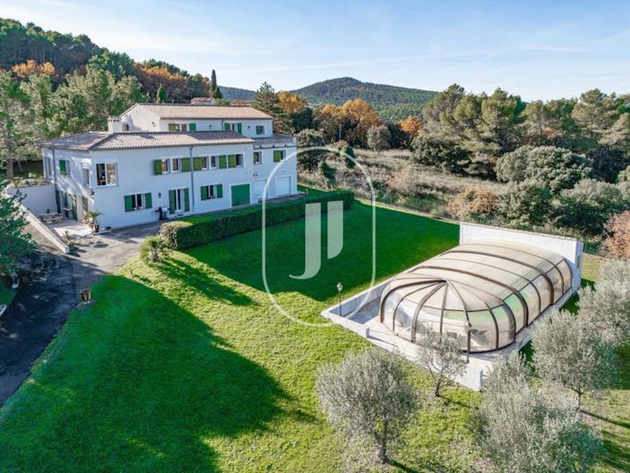 Image No.1-6 Bed House for sale